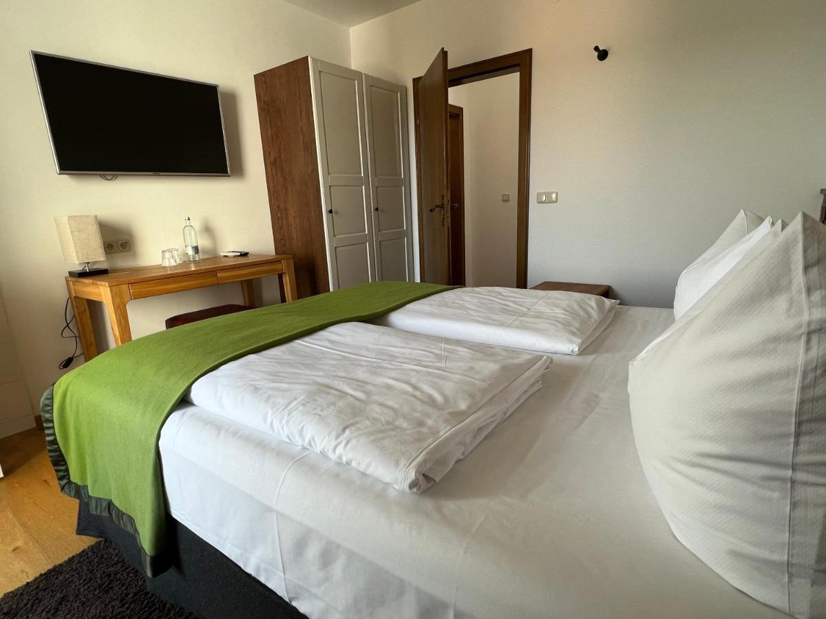 Aparthotel Parsberg Lferstl Exteriör bild