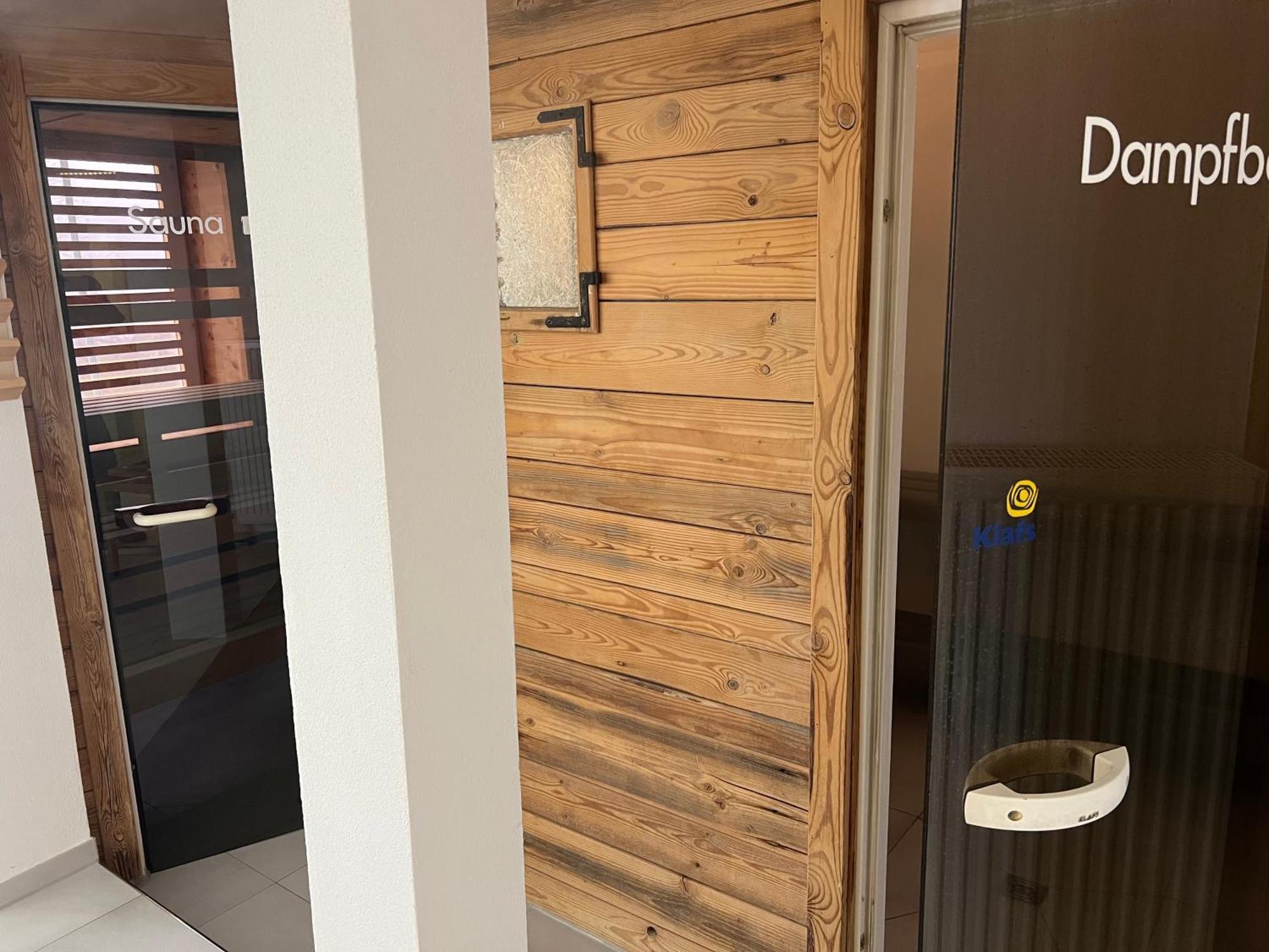 Aparthotel Parsberg Lferstl Exteriör bild